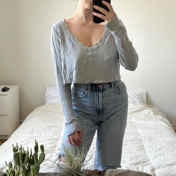 Grey cropped long sleeve top - Picture 3 of 8